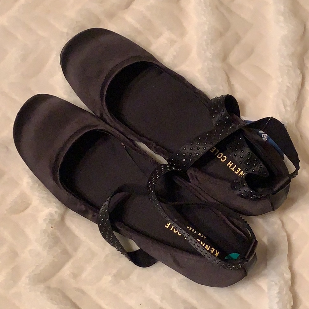 Kenneth Cole Ballet Flats
